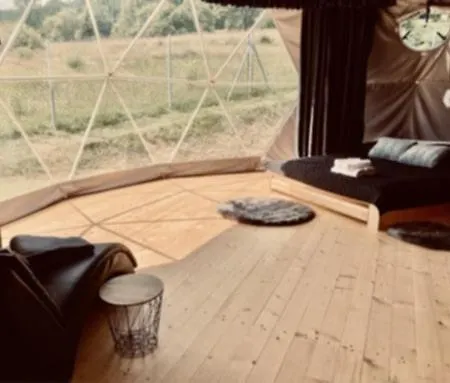 Wyzly I Spolka Luxury tent *